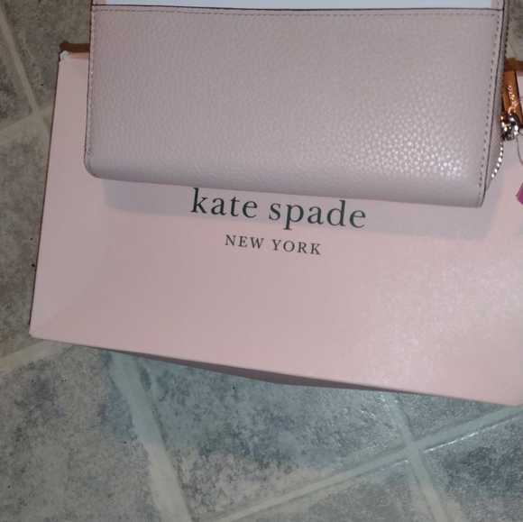 NWT KATE SPADE WALLET - Picture 12 of 17